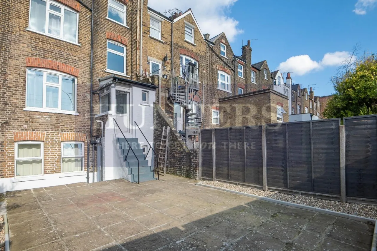 Sumatra Road, London, NW6, photo 11