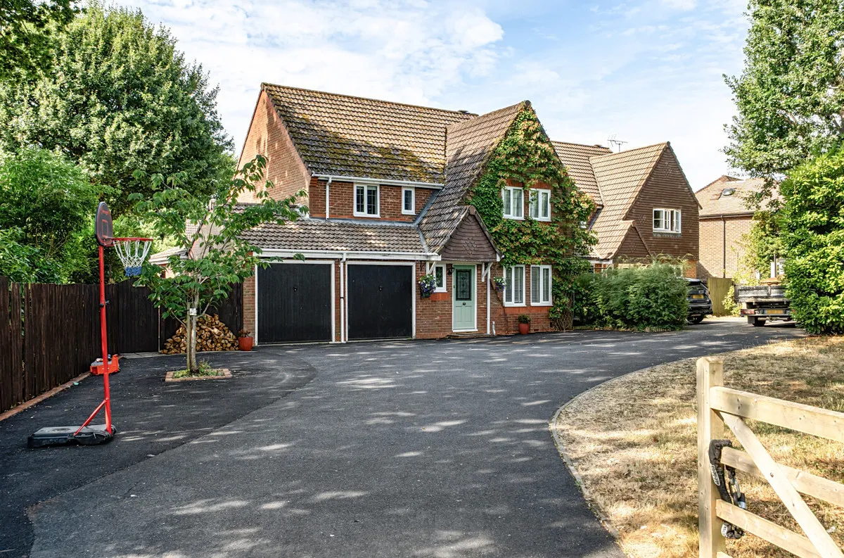 4 bed house for sale — Thakeham, RH20 3EH