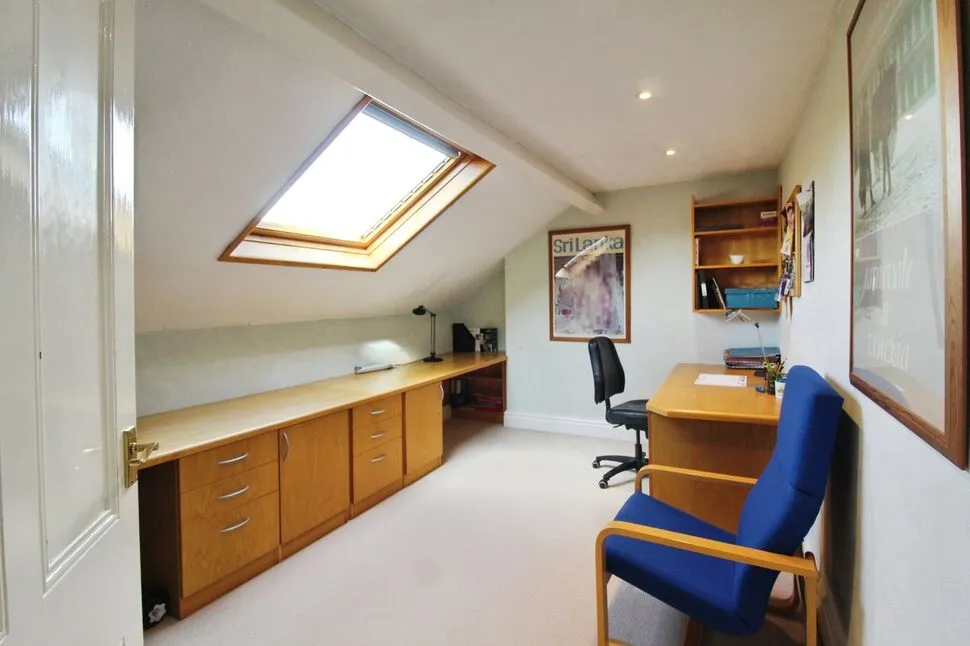 Haverholt Road, Colne, Lancashire, BB8, photo 10