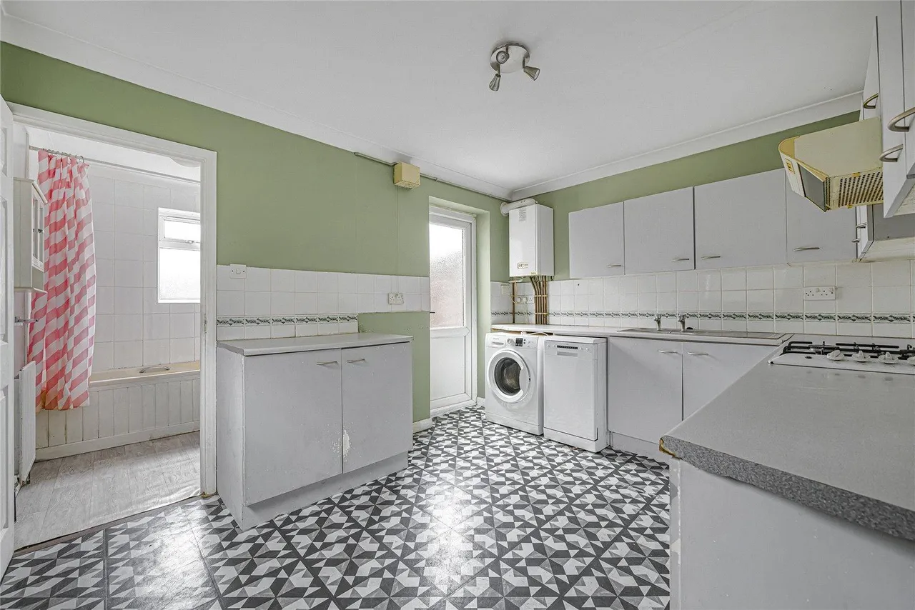 Stanhope Road, Swanscombe, DA10, photo 13