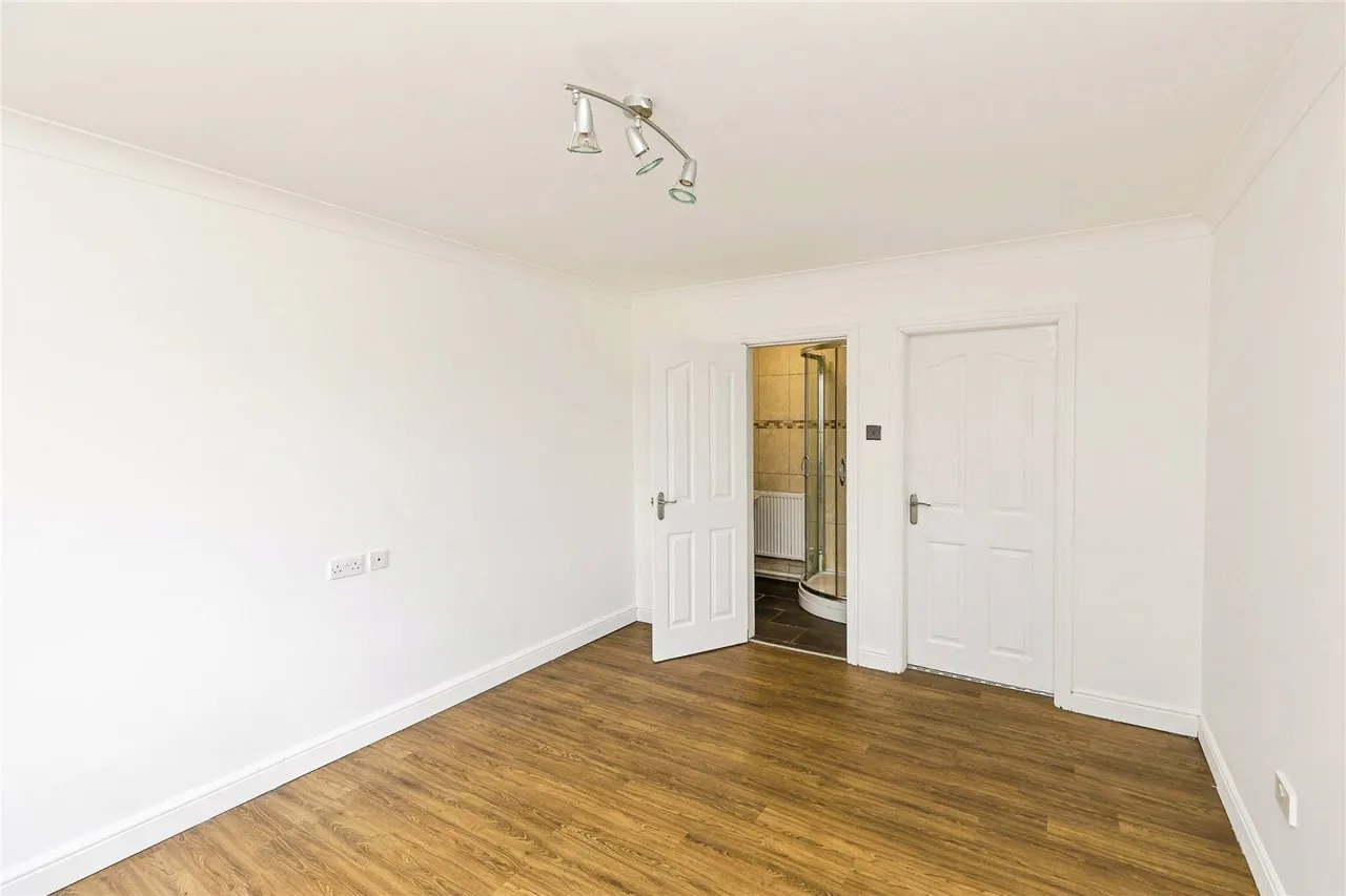 Whiteway Drive, Gresford, LL12, photo 8