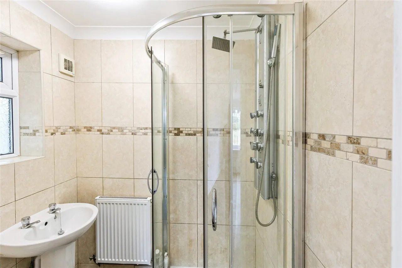 Whiteway Drive, Gresford, LL12, photo 10