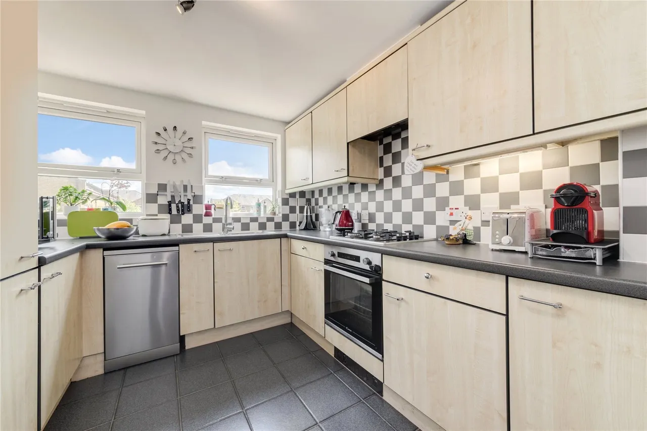 Schooner Close, London, E14, photo 4