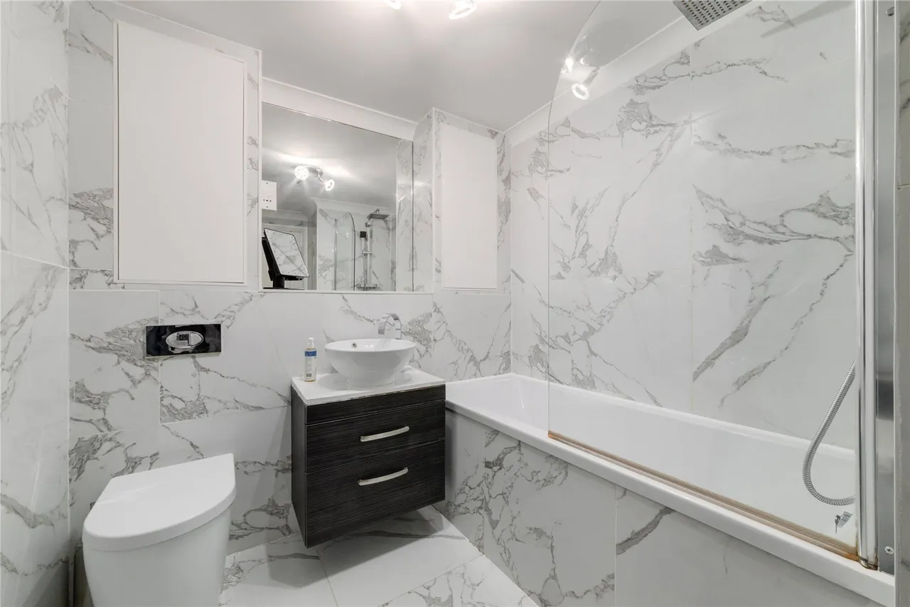 Schooner Close, London, E14, photo 5