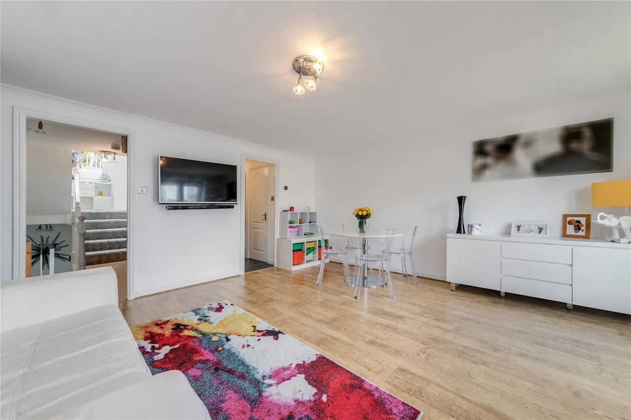 Schooner Close, London, E14, photo 7