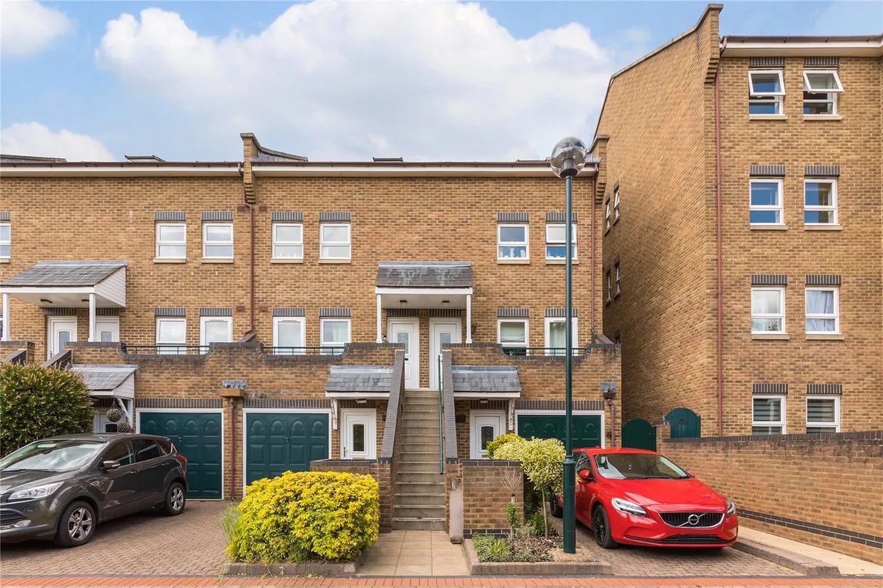 Schooner Close, London, E14, photo 6