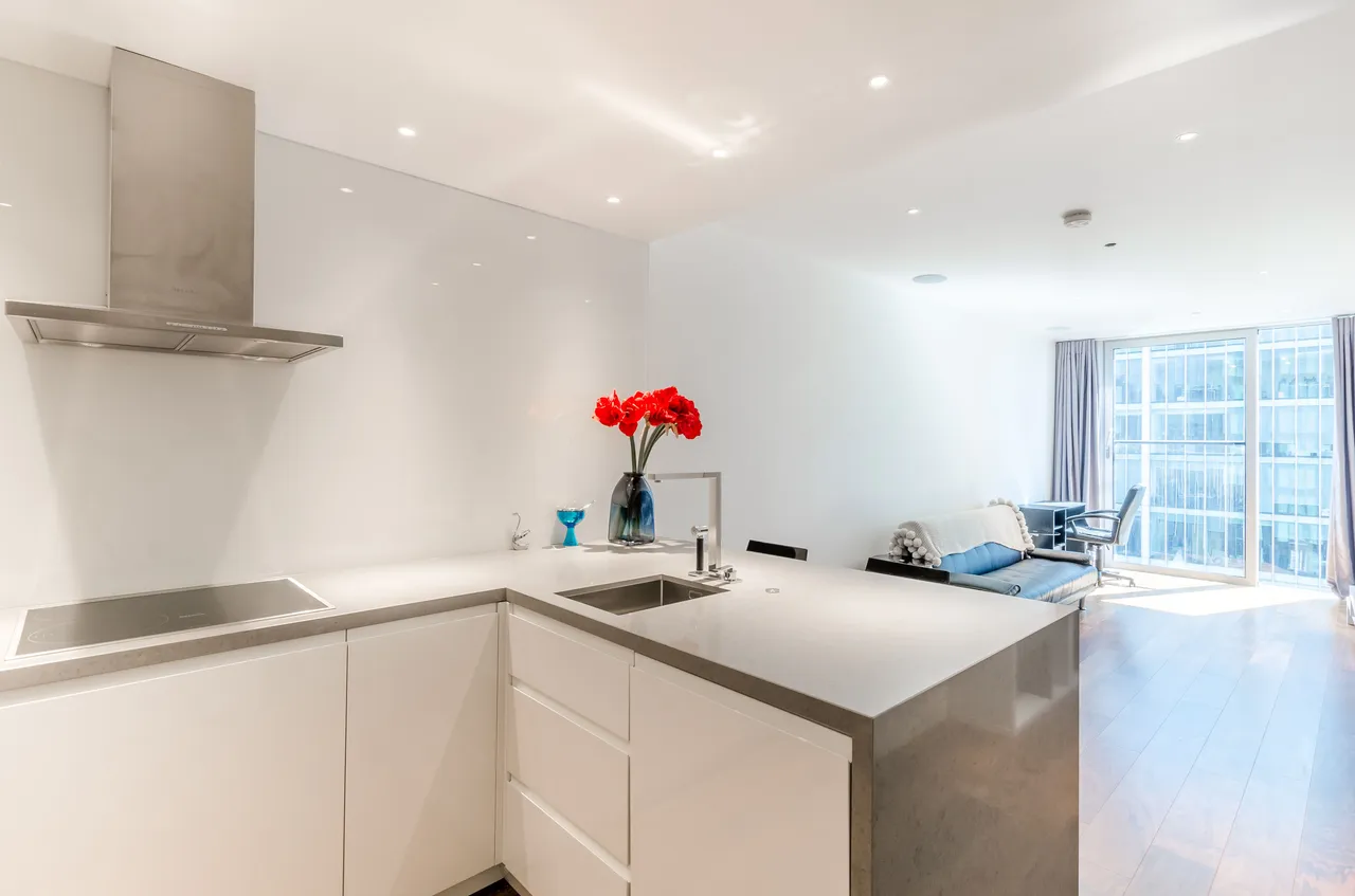 Flat 3005 The Heron, 5 Moor Lane, London, photo 6