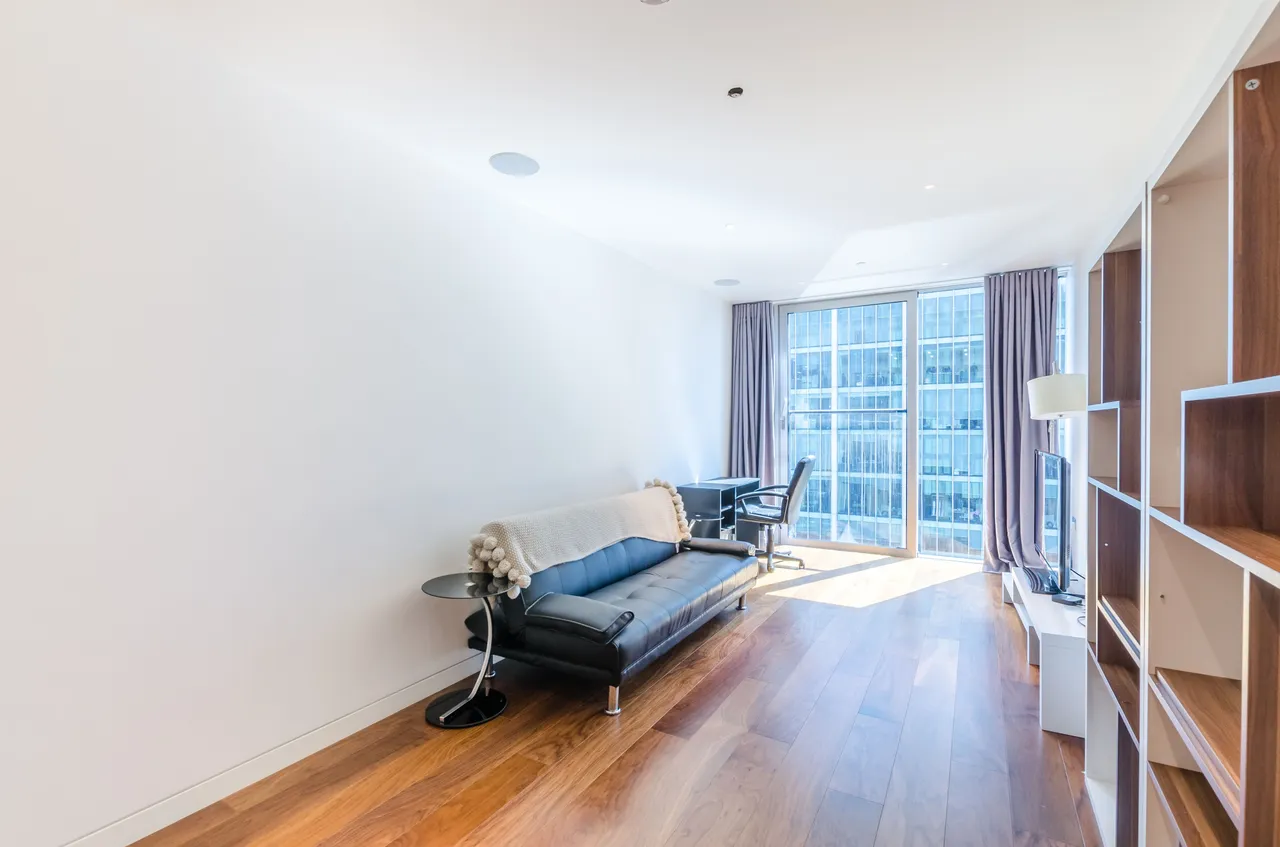 1 bed flat for sale — Flat 3005 The Heron, 5 Moor Lane, London