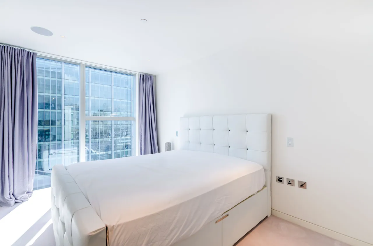 Flat 3005 The Heron, 5 Moor Lane, London, photo 3
