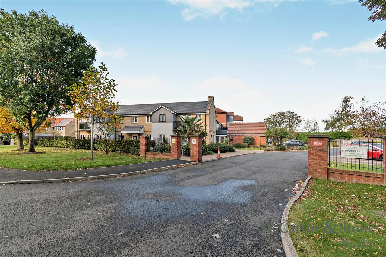 Newby Farm Road, Scarborough, YO12, photo 10