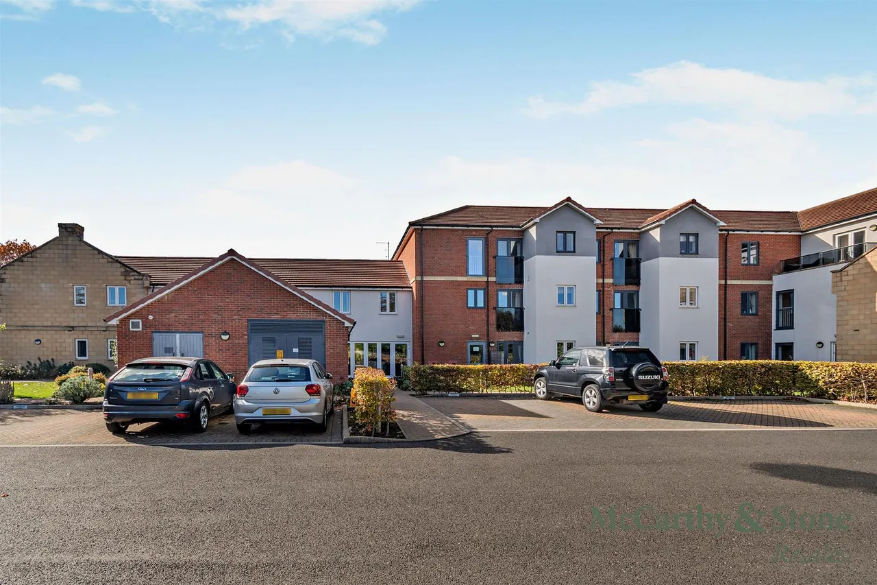 1 bed flat for sale, Newby Farm Road, Scarborough, YO12