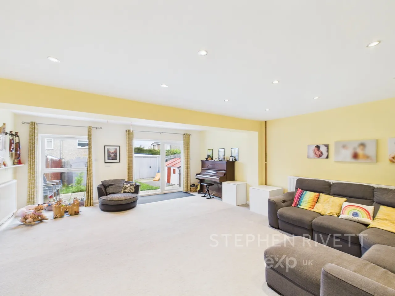 Winchester Close, Stowmarket, photo 2