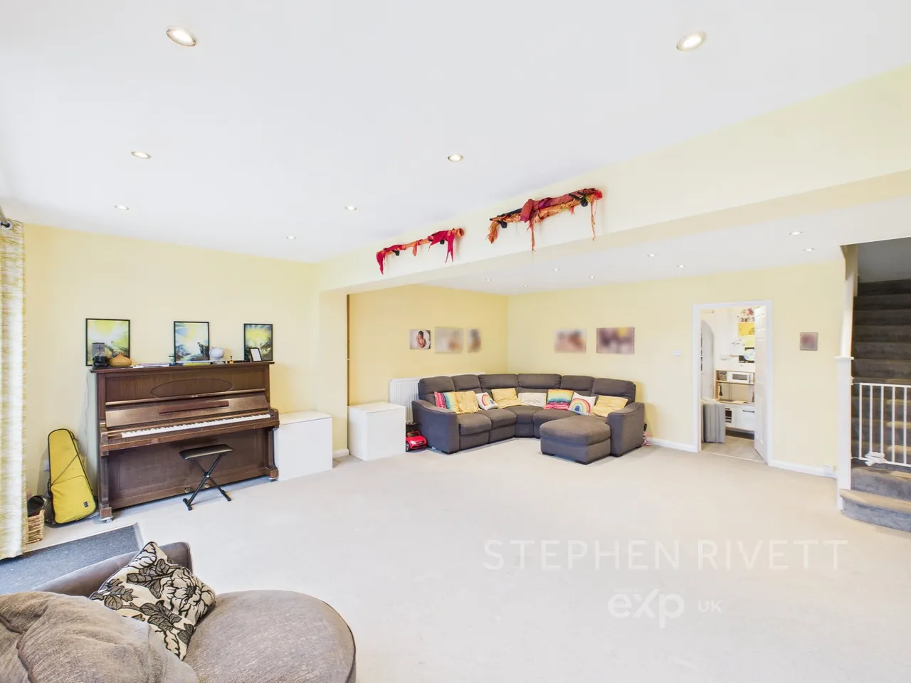 Winchester Close, Stowmarket, photo 3