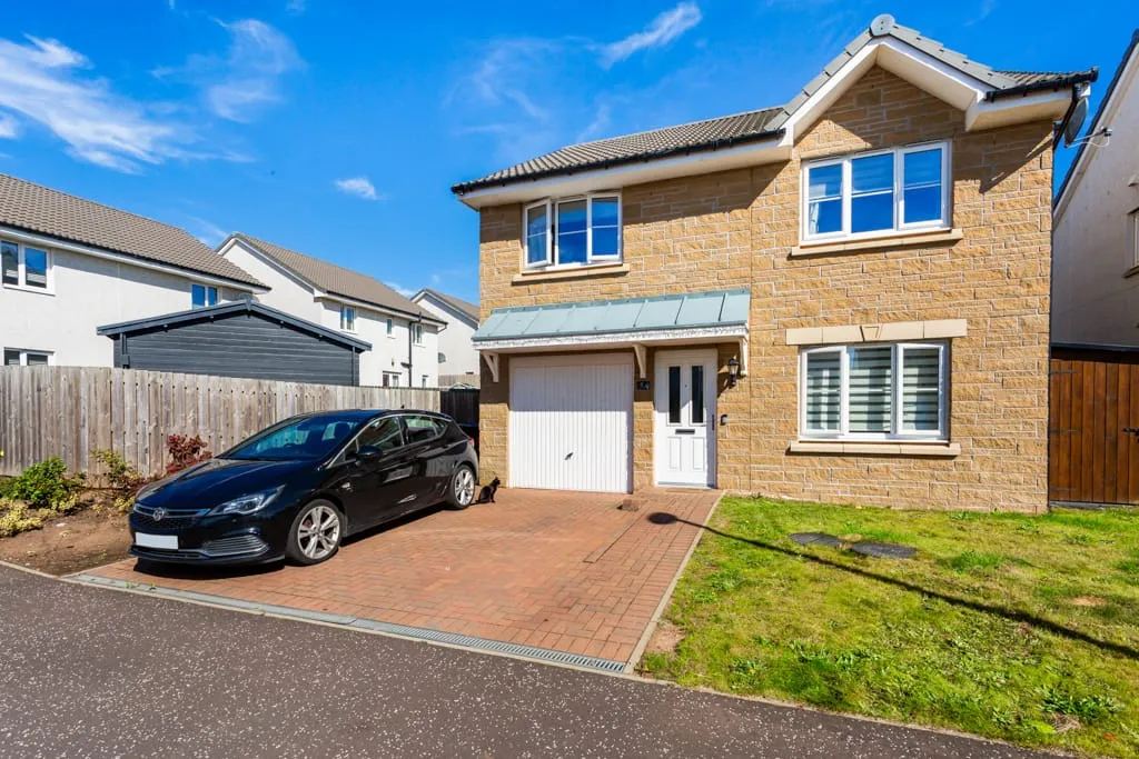 4 bed house for sale — Clapham Lane, Arbroath, Angus, DD11 5LH