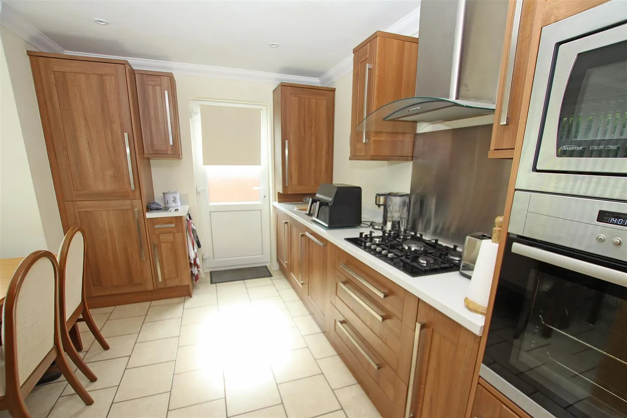 Linden Road, Bournemouth, photo 3