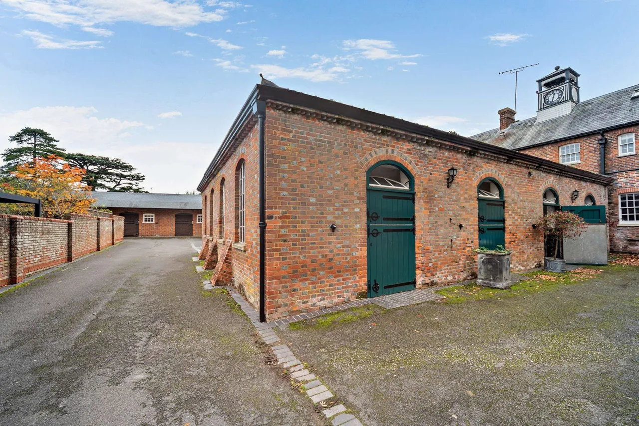 Aston Rowant, Watlington, Oxfordshire, OX49 5ST, photo 6