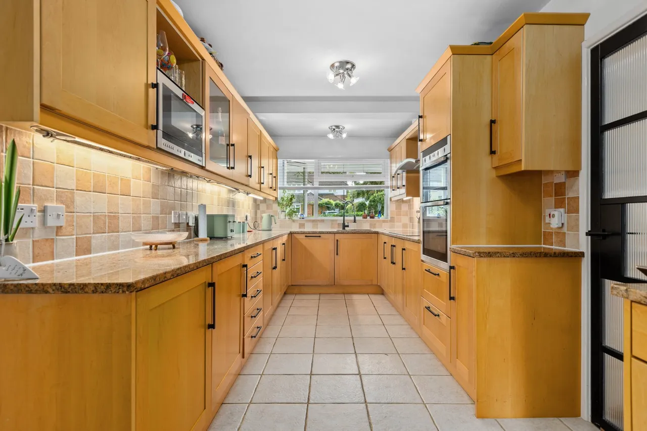 Woodfield Road, Stevenage, SG1, photo 4