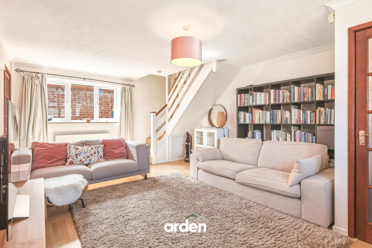 Manor Mews, Studley, B80, photo 4