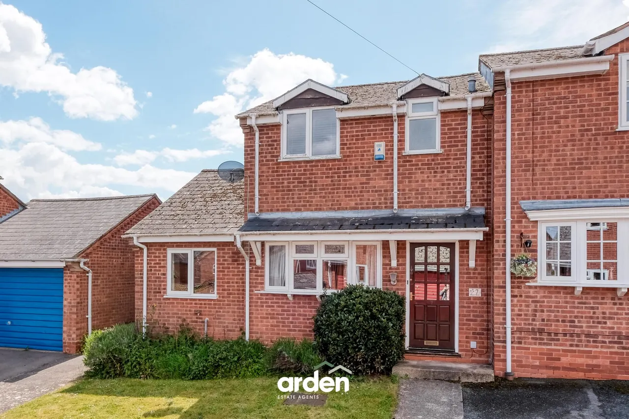 2 bed house for sale, Manor Mews, Studley, B80