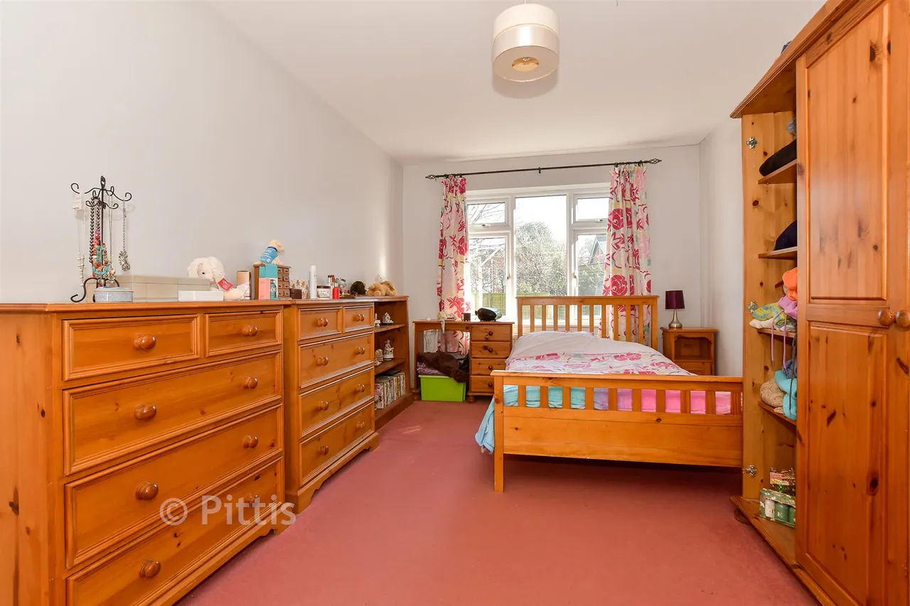 Elliston Road, Totland Bay, PO39, photo 15
