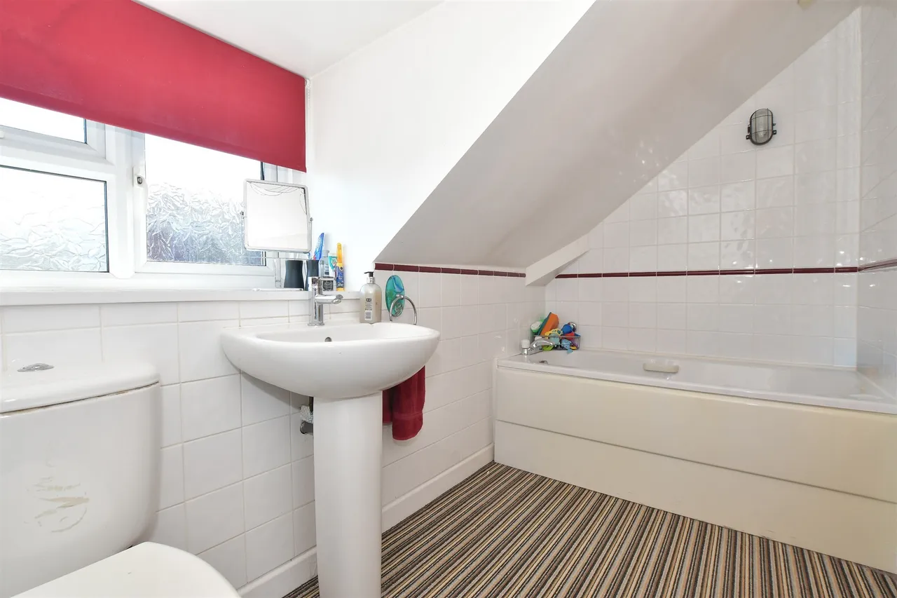 Elliston Road, Totland Bay, PO39, photo 7
