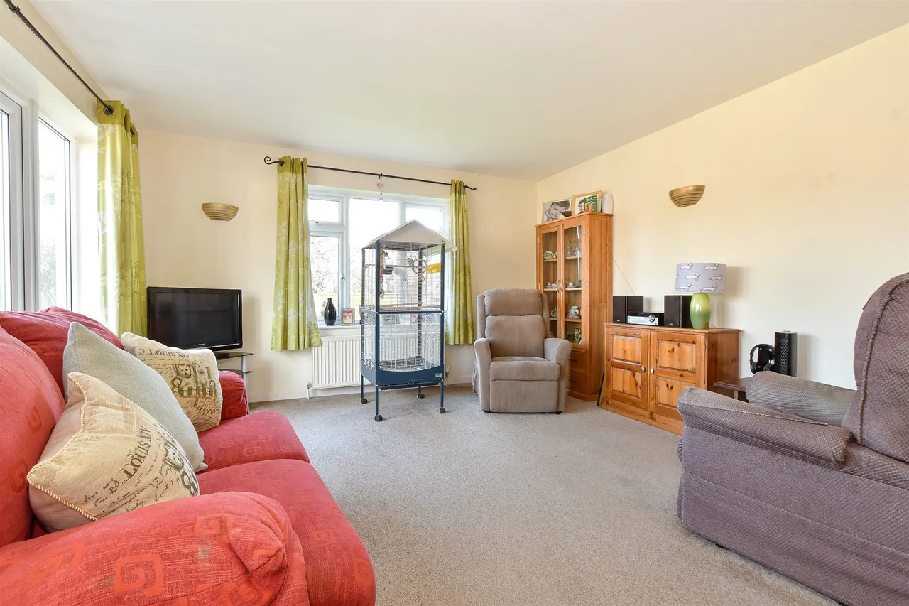 Elliston Road, Totland Bay, PO39, photo 14