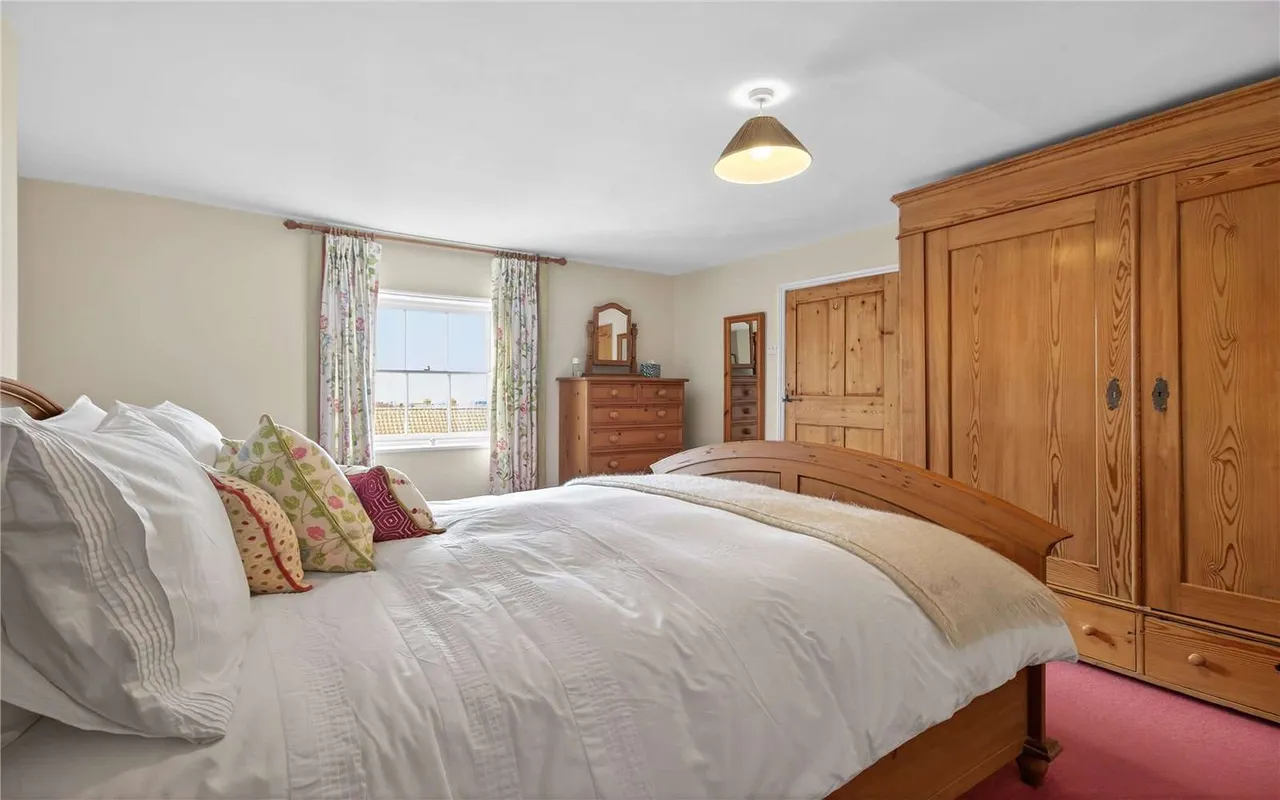 South Street, Caistor, LN7, photo 13