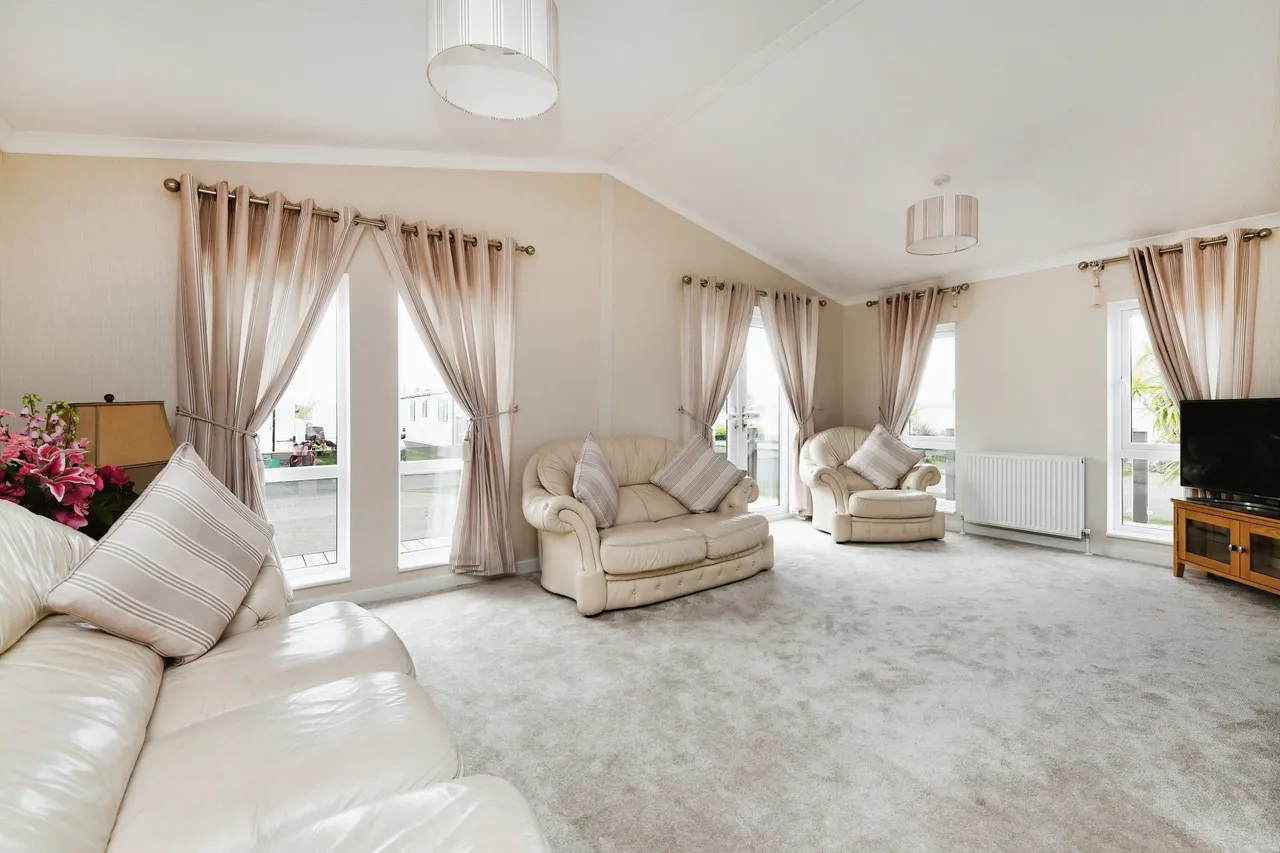 East End Road, Bradwell-on-Sea, Southminster, Essex, CM0, photo 4