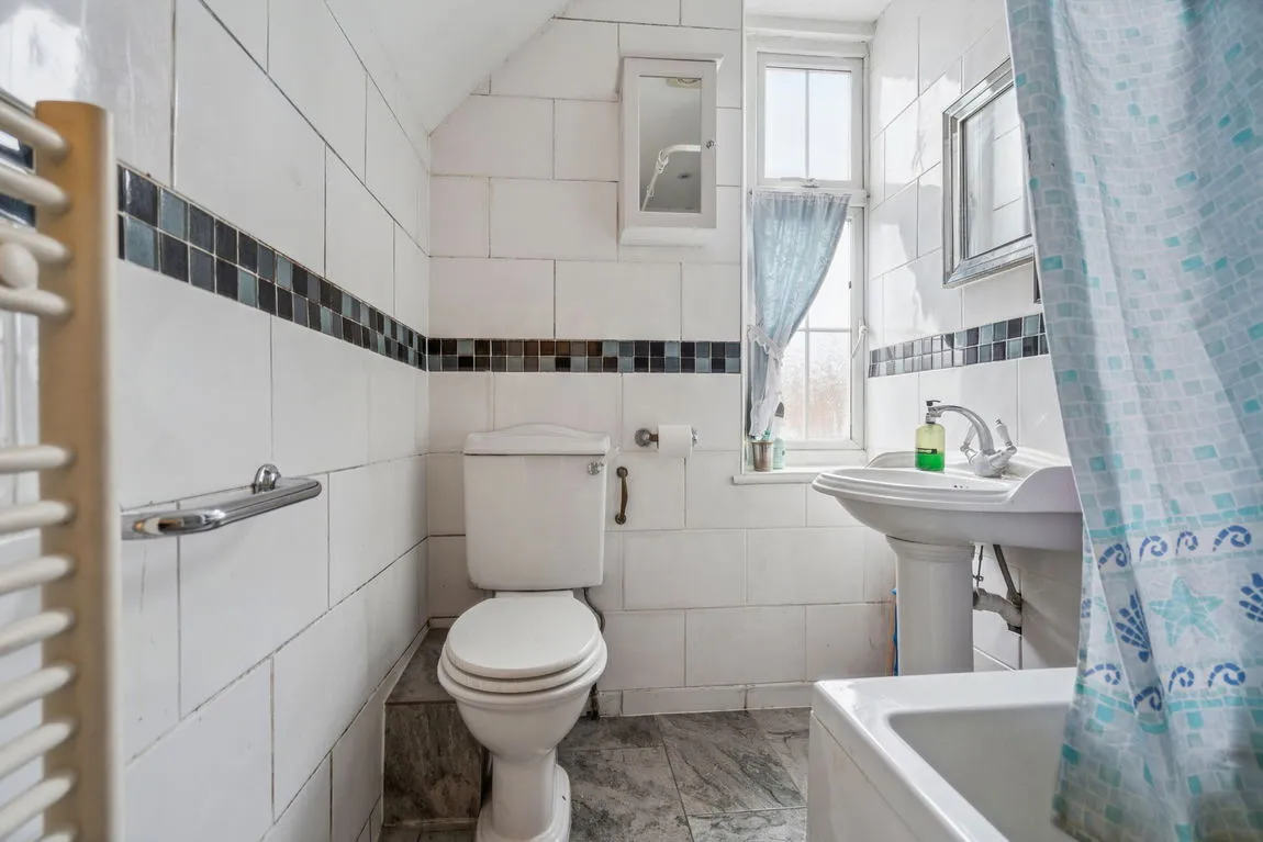 Marsh Road, Pinner, HA5, photo 10
