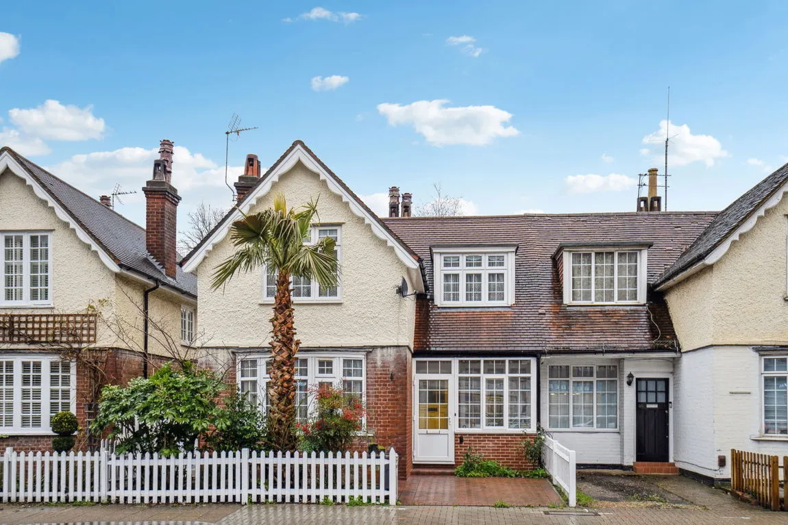 Marsh Road, Pinner, HA5, photo 21