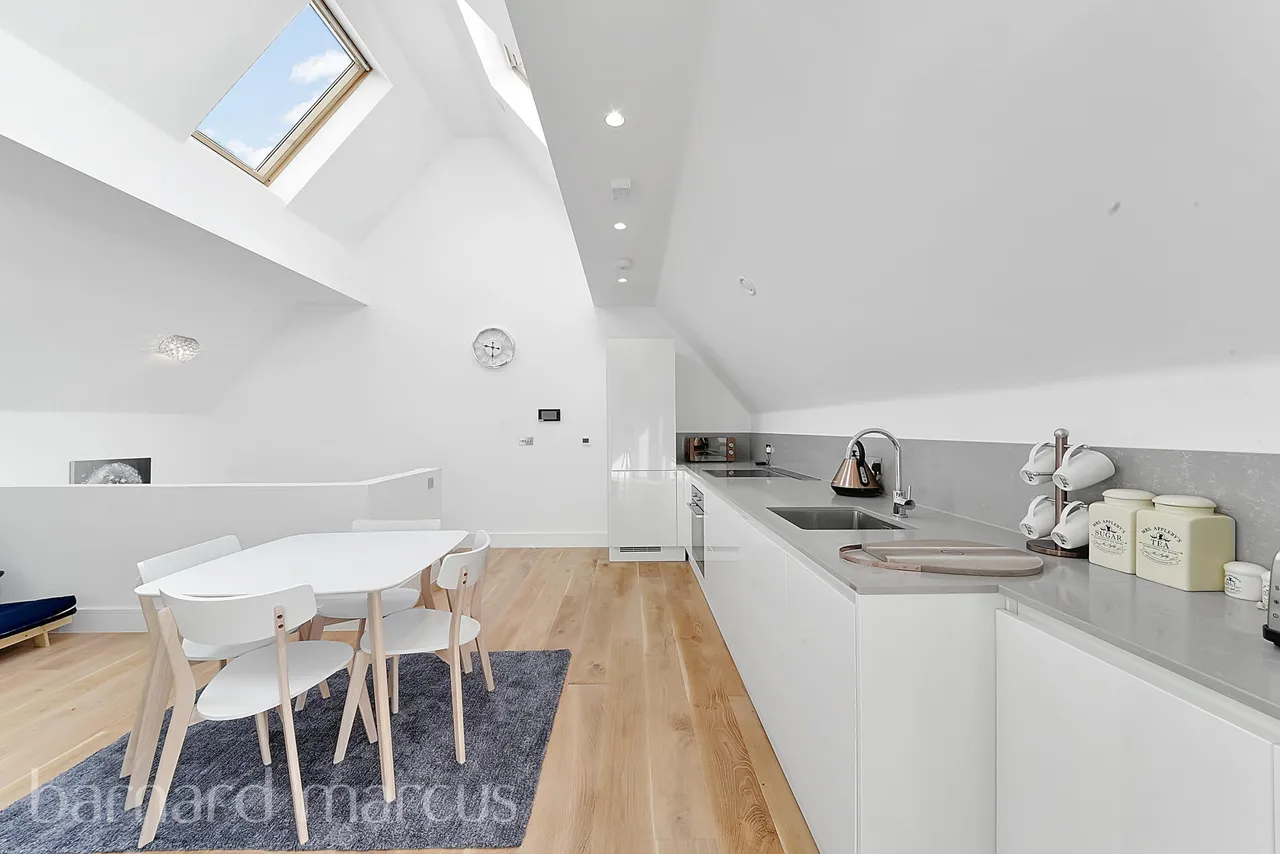 Ealing Green, Ealing, W5, photo 2