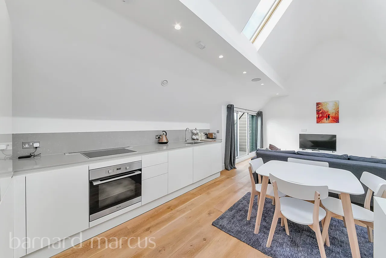 Ealing Green, Ealing, W5, photo 6