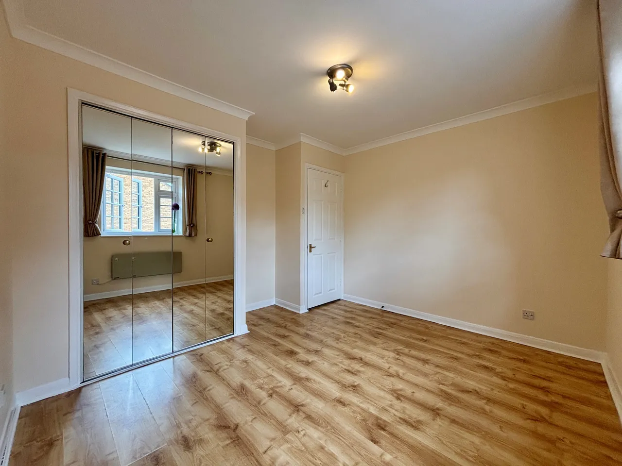 Hanson Close, BR3, photo 3