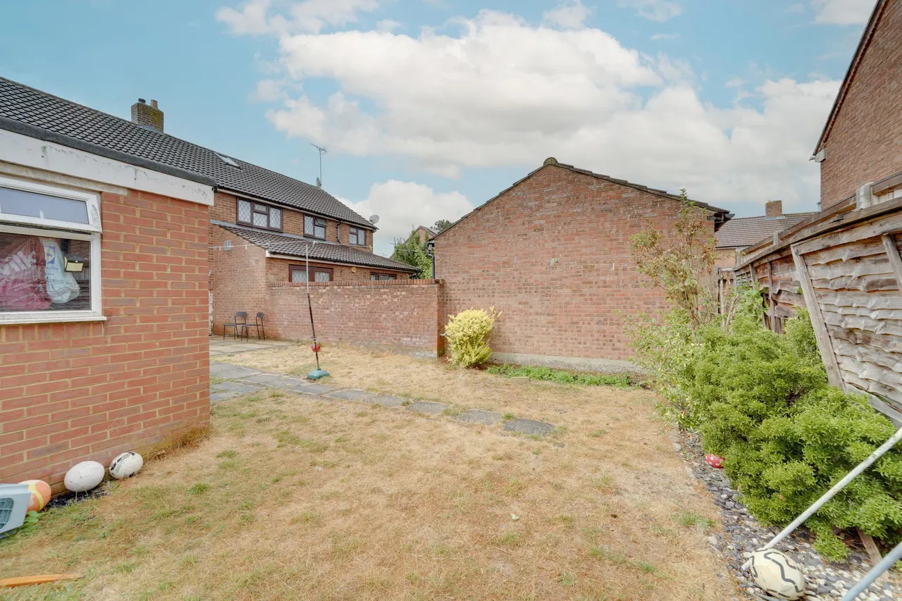 Lalleford Road, Luton, LU2, photo 21