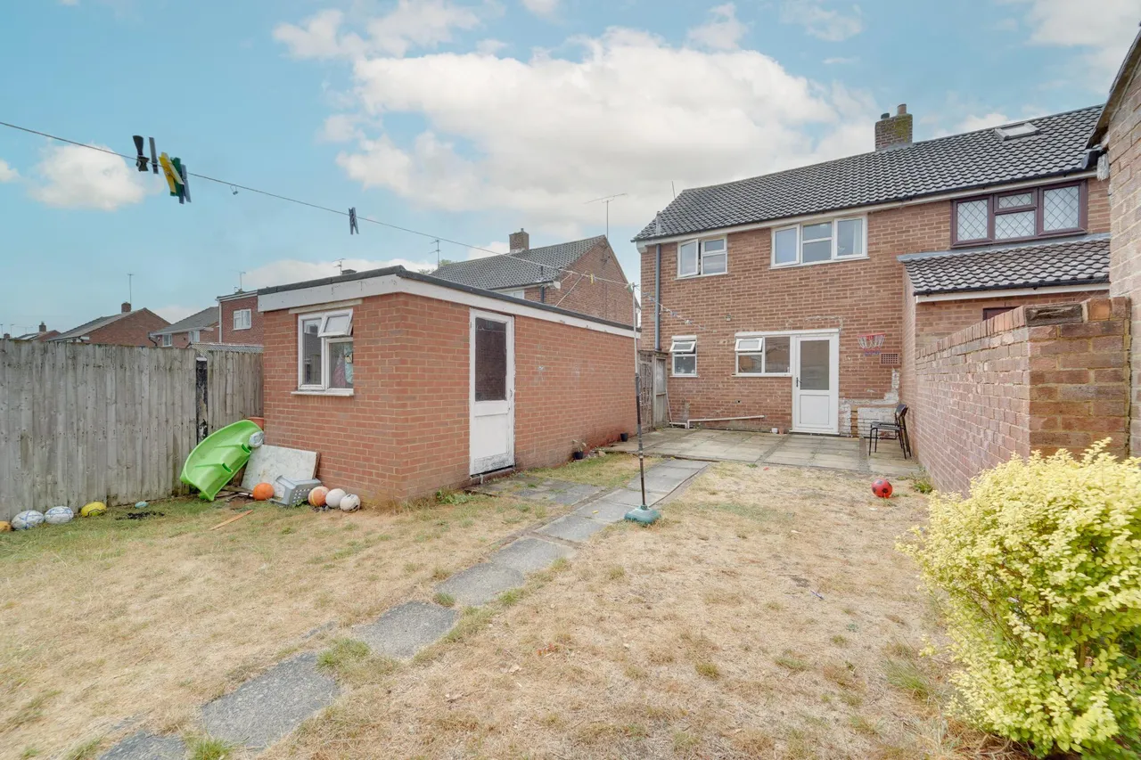 Lalleford Road, Luton, LU2, photo 25