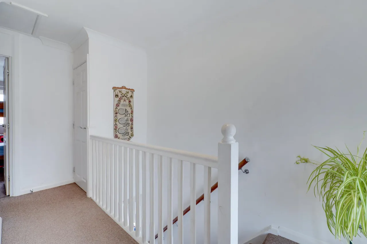 Lalleford Road, Luton, LU2, photo 17