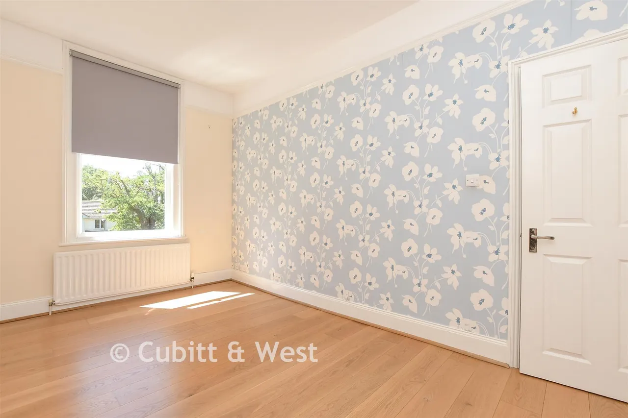 Doods Road, Reigate, RH2, photo 4