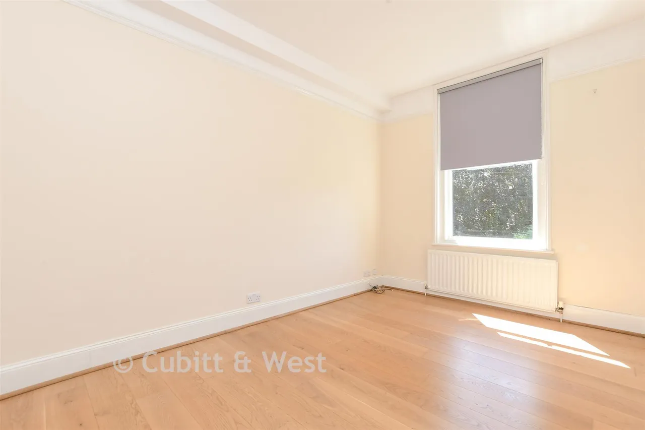 Doods Road, Reigate, RH2, photo 12