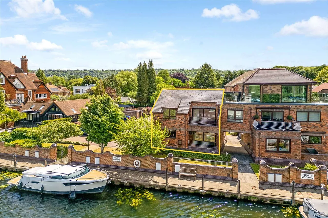 Marlow Bridge Lane, Marlow, SL7, photo 13