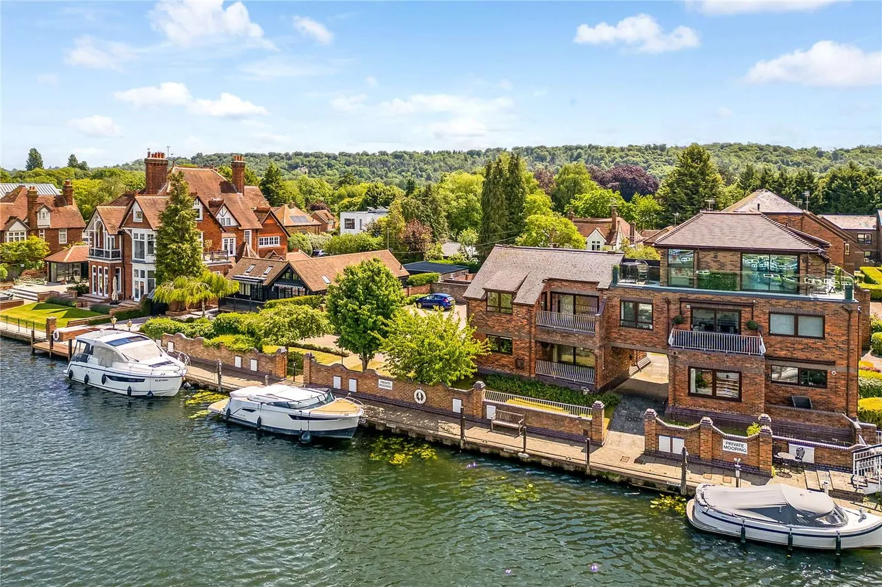 3 bed house for sale, Marlow Bridge Lane, Marlow, SL7
