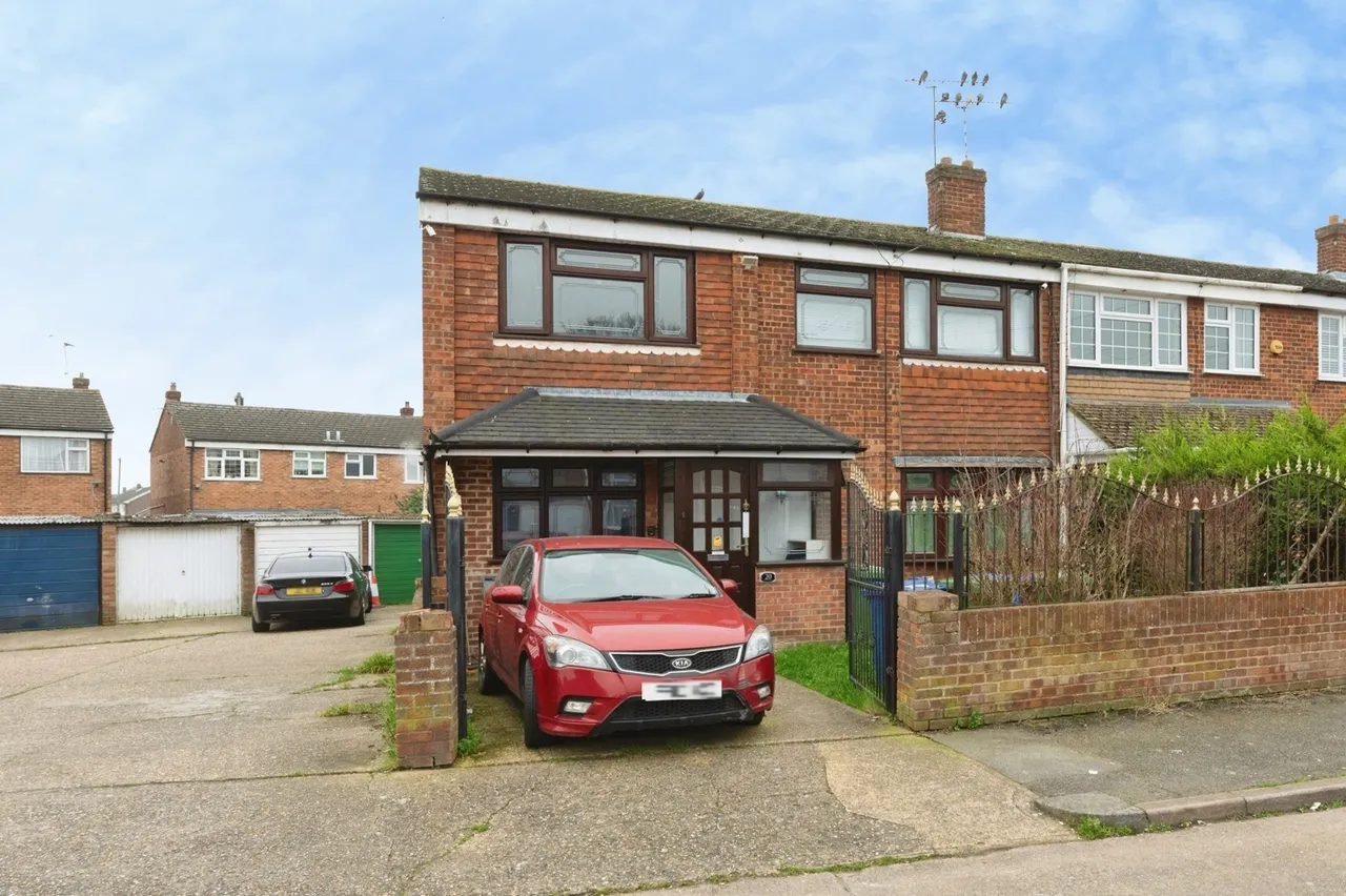 6 bed house for sale — Pugh Place, Stanford-le-Hope, Essex, SS17
