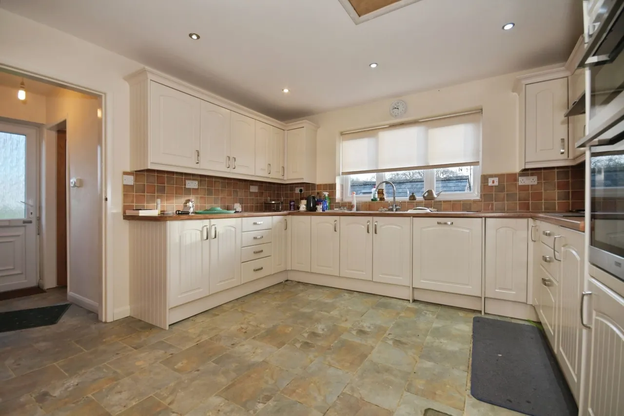 Blackwell, Buxton, Derbyshire, SK17, photo 3