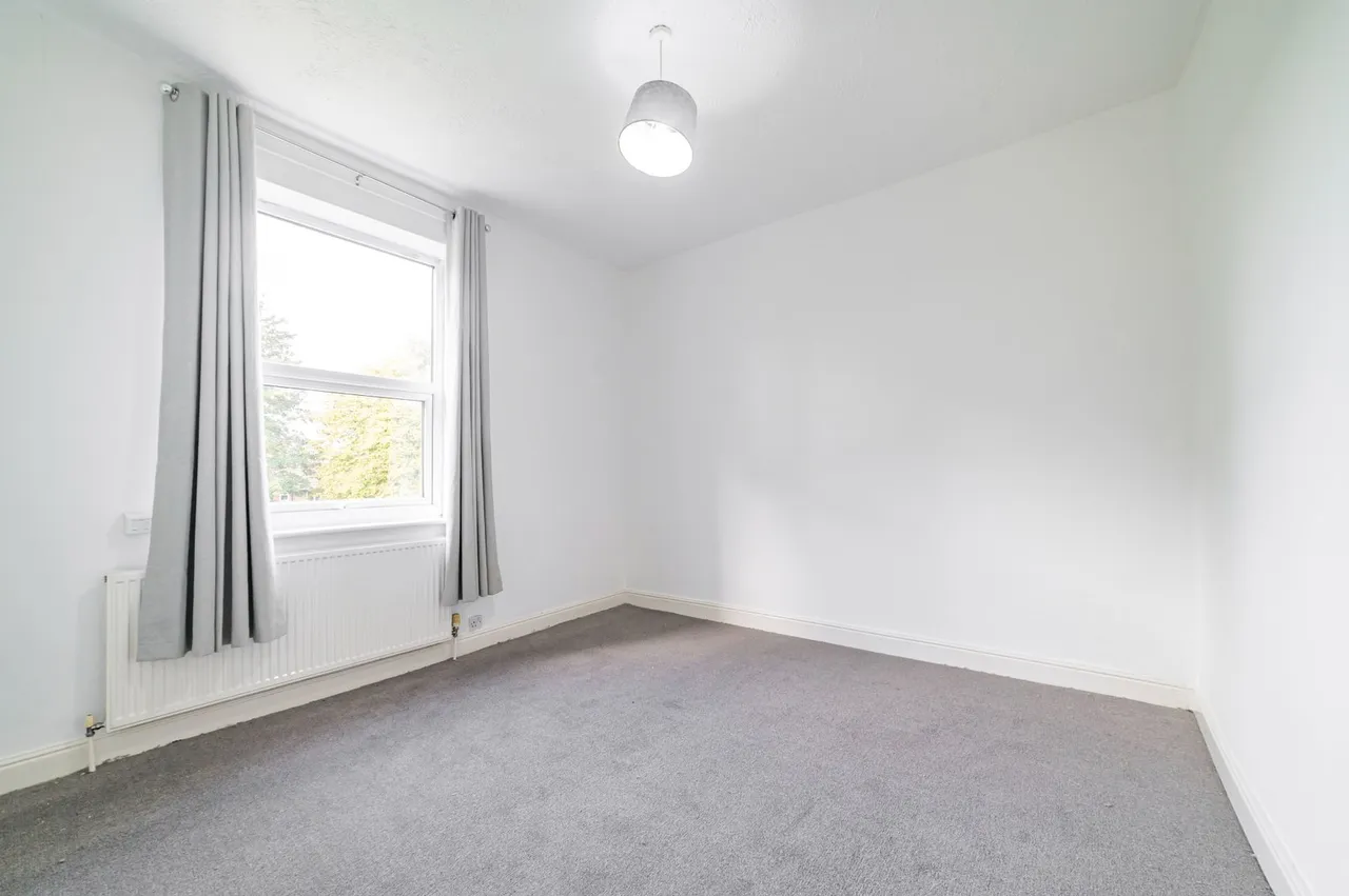 Glebe Street, Offerton, SK1, photo 8
