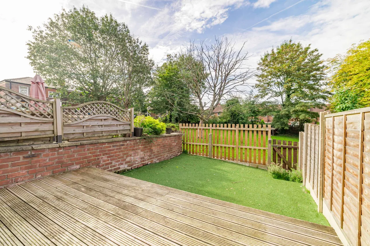 Glebe Street, Offerton, SK1, photo 11