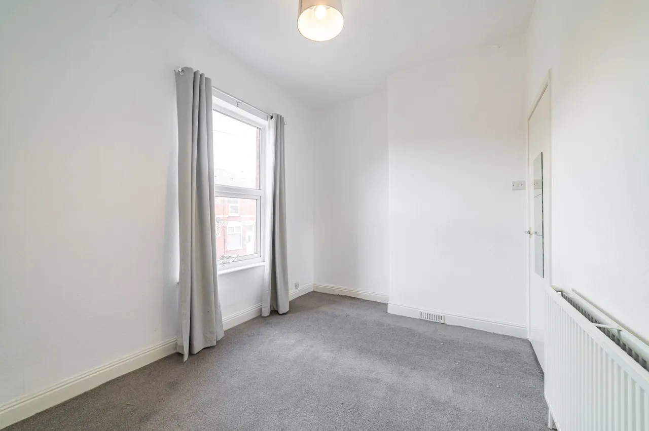 Glebe Street, Offerton, SK1, photo 7