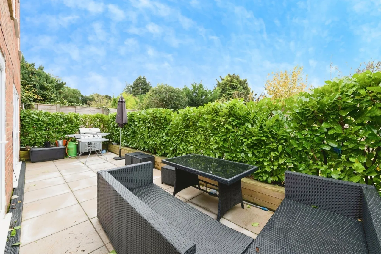 Fairdene Road, Coulsdon, CR5, photo 16