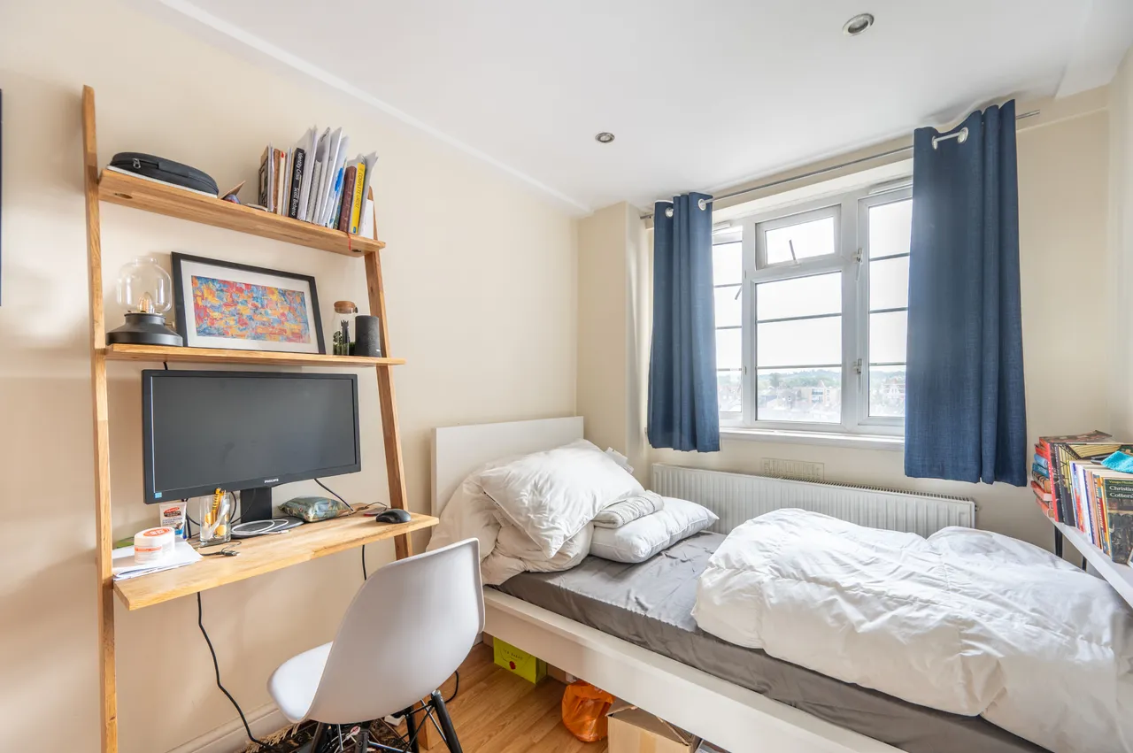 34 Ashford Court, Ashford Road, London, photo 9