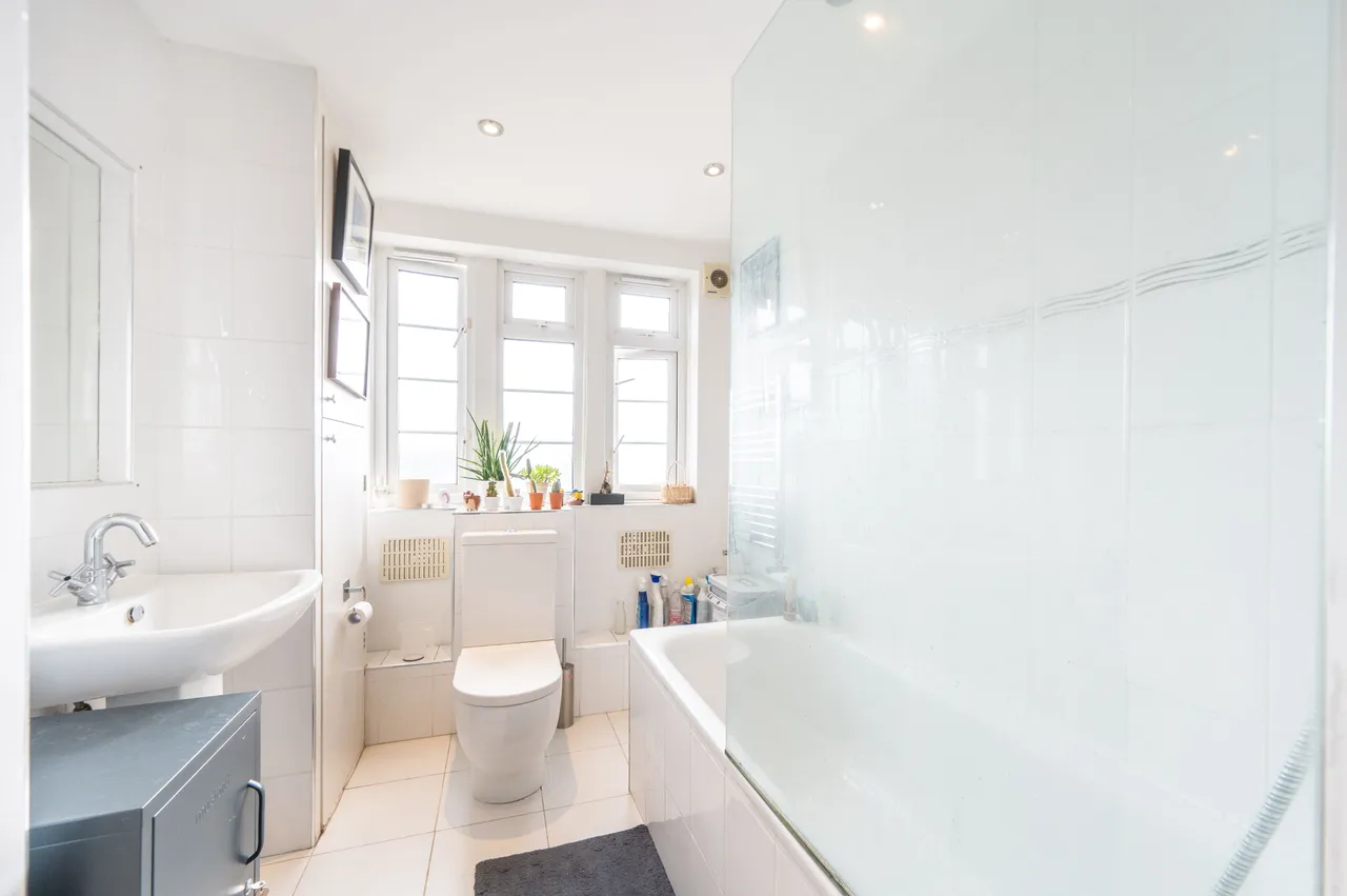 34 Ashford Court, Ashford Road, London, photo 7