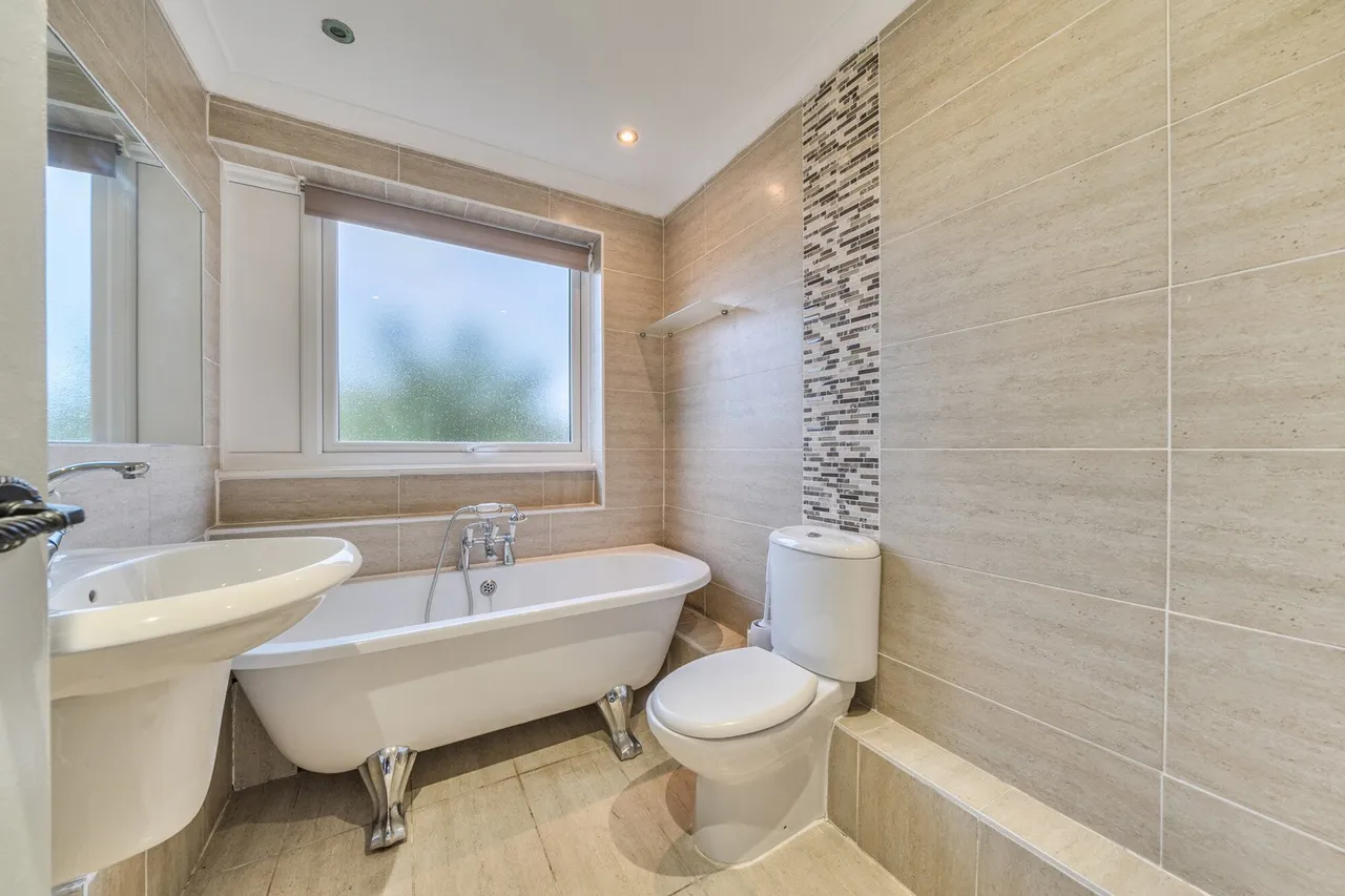Leyland Road, SE12, photo 6