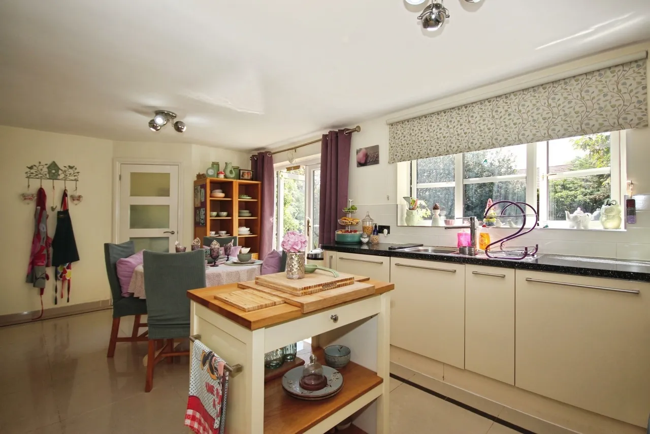 Medley Grove, Whitnash, CV31, photo 2
